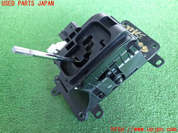 2UPJ-9240117555]マークX(GRX120)ATシフトレバー 中古_2