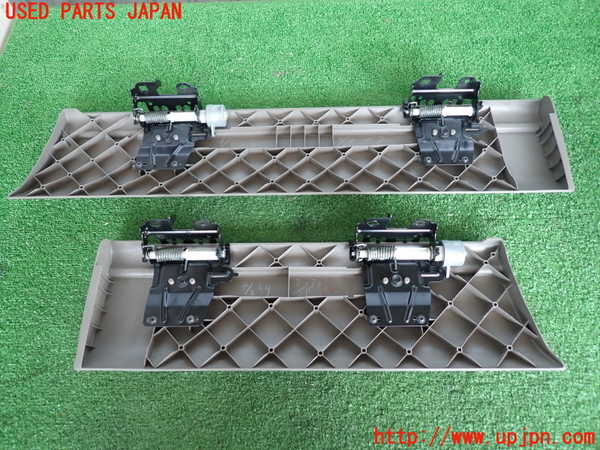 2UPJ-9240117761]マークX(GRX120)トノカバー1 中古_3
