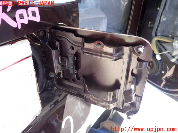 2UPJ-9240121690]キューブ(Z12)フューエルリッド 中古_2