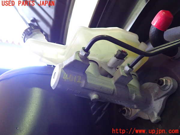 2UPJ-9240124050]キューブ(Z12)ブレーキマスターシリンダー 中古_2
