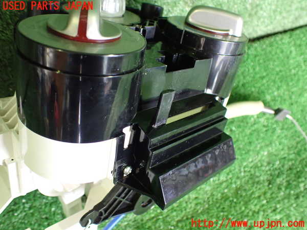 2UPJ-9240126066]キューブ(Z12)エアコンスイッチ1 中古_2