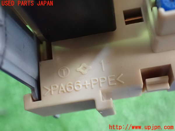 2UPJ-9240126743]キューブ(Z12)ヒューズボックス3(室内助手席側) 中古_3