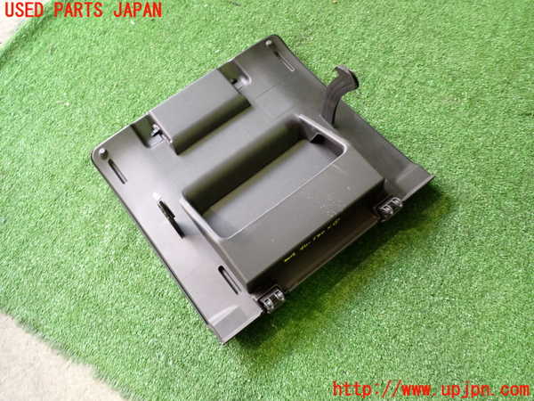 2UPJ-9240127516]キューブ(Z12)グローブボックス1 中古_3