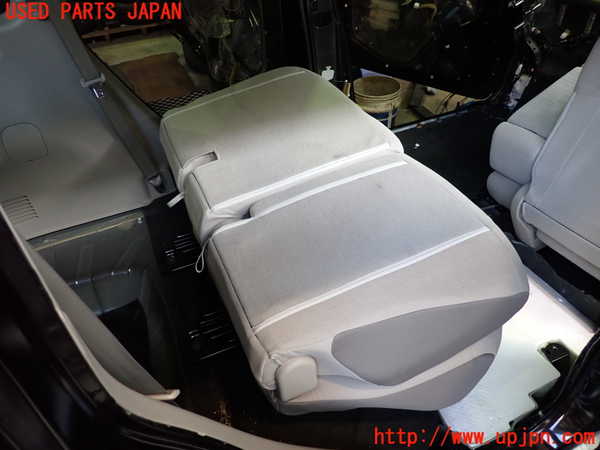 2UPJ-9240127385]キューブ(Z12)リアシート 中古_4