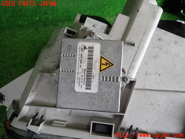 2UPJ-9240131130]ベンツ C180 コンプレッサー(203046)(W203系)右ヘッドライト HID 中古_4