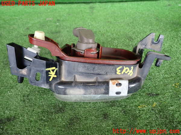 2UPJ-9240131182]ベンツ C180 コンプレッサー(203046)(W203系)左フォグ 中古_2