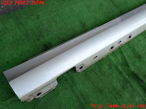 2UPJ-9240131390]ベンツ C180 コンプレッサー(203046)(W203系)右サイドステップ 中古_4