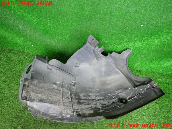 2UPJ-9240131090]ベンツ C180 コンプレッサー(203046)(W203系)右前フェンダーライナー 中古_5