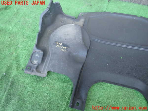 2UPJ-9240132170]ベンツ C180 コンプレッサー(203046)(W203系)エンジンアンダーカバー 中古_3
