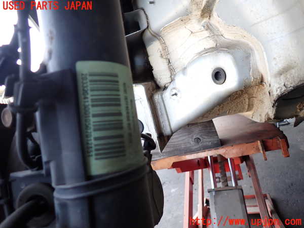 2UPJ-9240135015]ベンツ C180 コンプレッサー(203046)(W203系)右フロントストラット 中古_2