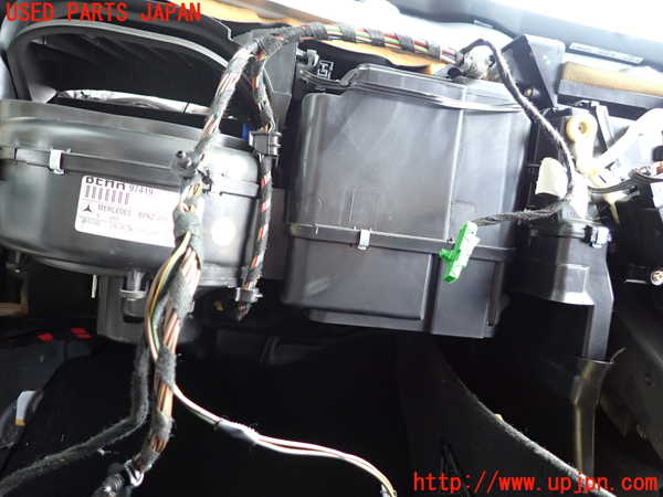 2UPJ-9240136081]ベンツ C180 コンプレッサー(203046)(W203系)エバポレーター1 中古_4