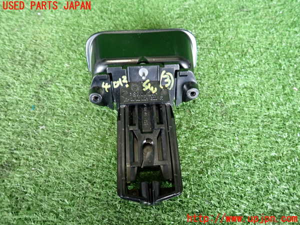 2UPJ-9240136308]ベンツ C180 コンプレッサー(203046)(W203系)スイッチ3 (電動パーキングブレーキ) 中古_2