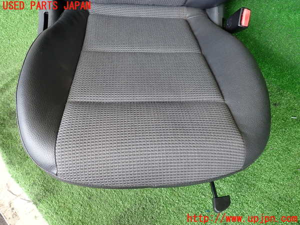 2UPJ-9240137035]ベンツ C180 コンプレッサー(203046)(W203系)運転席シート 中古_2