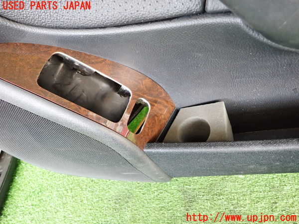 2UPJ-9240131234]ベンツ C180 コンプレッサー(203046)(W203系)右前ドア内張り 中古_5