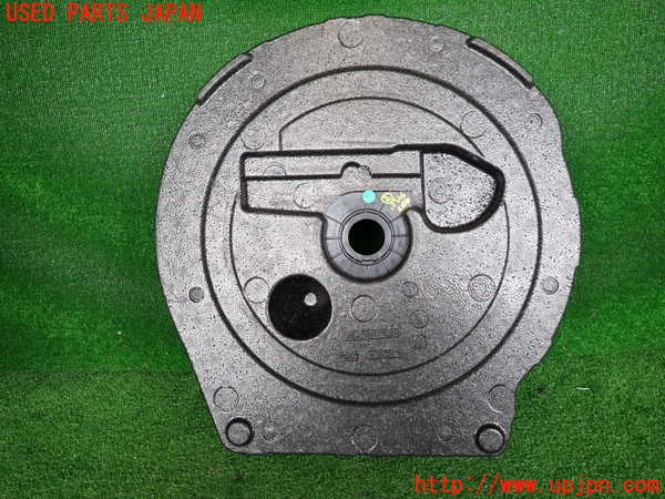 2UPJ-9240137772]ベンツ C180 コンプレッサー(203046)(W203系)ラゲッジトレイ2 中古_2