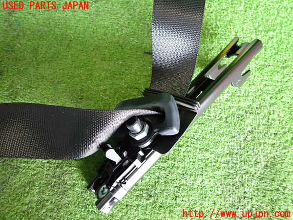 2UPJ-9240137075]ベンツ C180 コンプレッサー(203046)(W203系)助手席シートベルト 中古_2