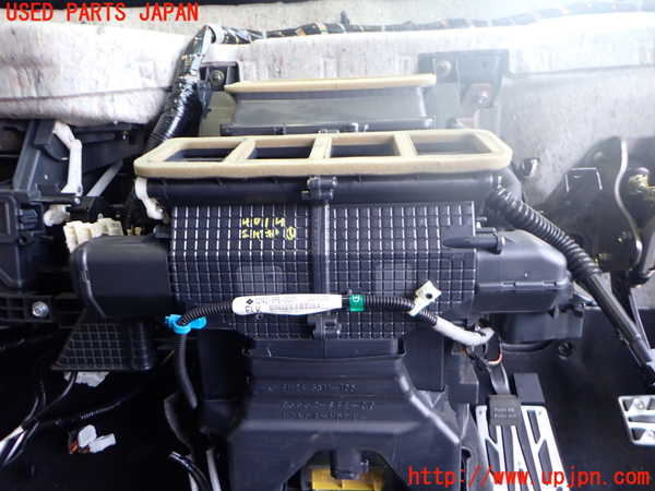 2UPJ-9240146081]オデッセイ(RB1)エバポレーター1(フロント) 中古_2
