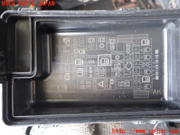 2UPJ-9240146742]オデッセイ(RB1)ヒューズボックス2(EGルーム内助手席側) 中古_2