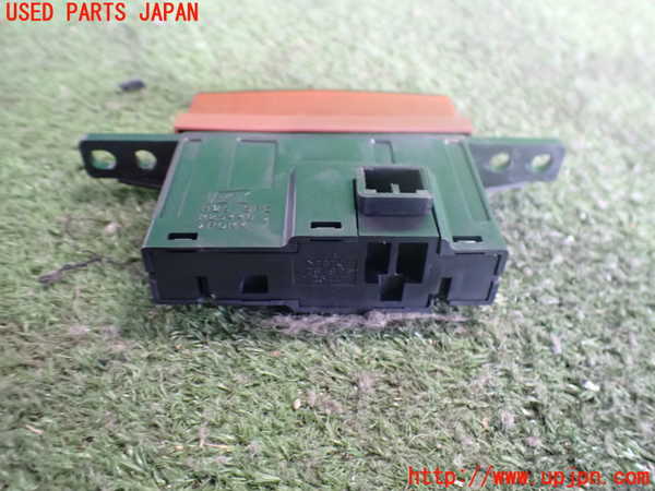 2UPJ-9240146290]オデッセイ(RB1)ハザードスイッチ 中古_2