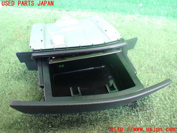 2UPJ-9240147821]オデッセイ(RB1)灰皿1 中古_4