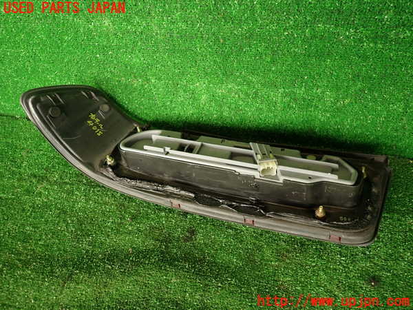 2UPJ-9240151530]スプリンター トレノ(AE92)右テールランプ 中古_2