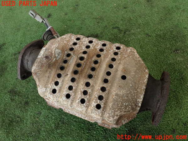 2UPJ-9240152661]スプリンター トレノ(AE92)触媒1 中古_2