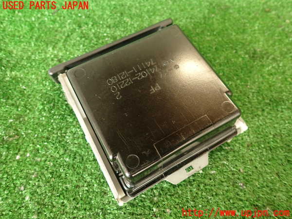 2UPJ-9240157821]スプリンター トレノ(AE92)灰皿1 中古_3