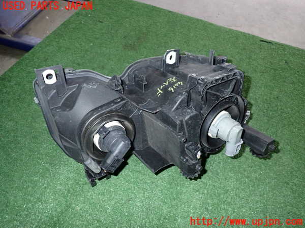 2UPJ-9240161132]BMW 318ti(AU20)左ヘッドライト ハロゲン 中古 (E46)_3