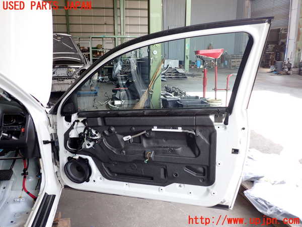 2UPJ-9240161230]BMW 318ti(AU20)右前ドア (43R-001025) 中古 (E46)_4