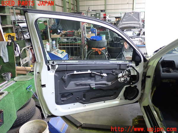 2UPJ-9240161260]BMW 318ti(AU20)左前ドア (43R-001025) 中古 (E46)_4