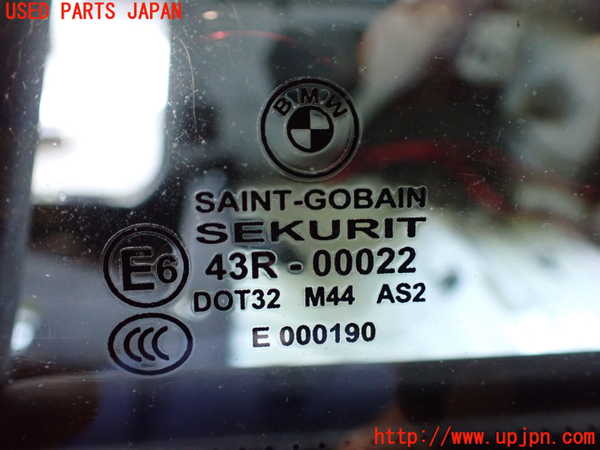 2UPJ-9240161382]BMW 318ti(AU20)左クォーターガラス (43R-00022) 中古 (E46)_3