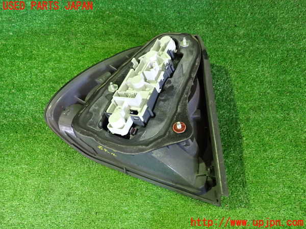 2UPJ-9240161530]BMW 318ti(AU20)右テールランプ 中古 (E46)_2
