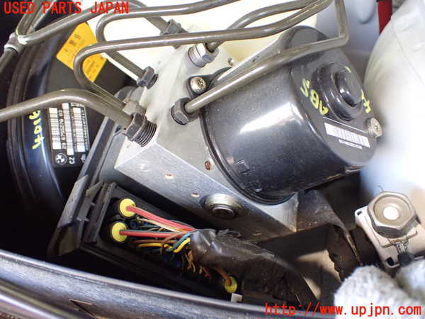 2UPJ-9240164040]BMW 318ti(AU20)ABSアクチュエーター 中古 (E46)_2