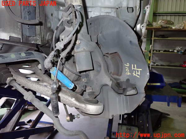 2UPJ-9240164295]BMW 318ti(AU20)左フロントナックルハブ 中古 (E46)_2