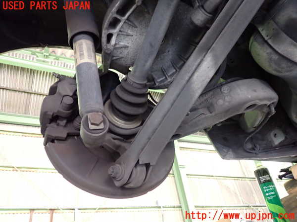 2UPJ-9240164305]BMW 318ti(AU20)左リアナックルハブ 中古 (E46)_2