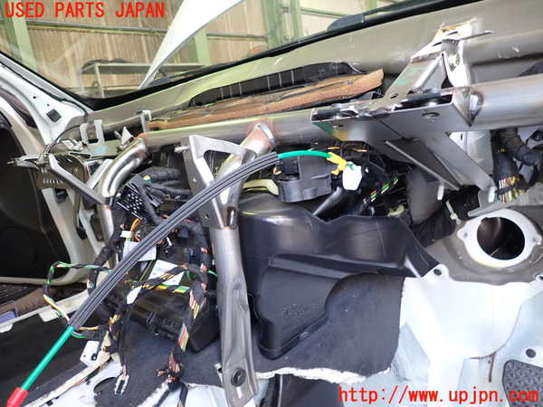 2UPJ-9240166081]BMW 318ti(AU20)エバポレーター1 中古 (E46)_3