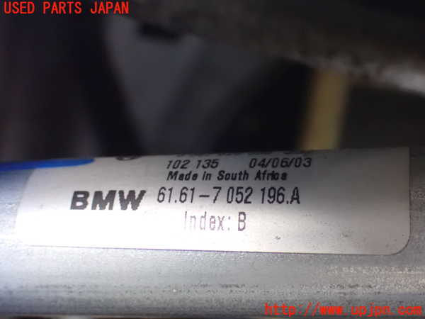 2UPJ-9240166770]BMW 318ti(AU20)フロントワイパーモーター 中古 (E46)_3