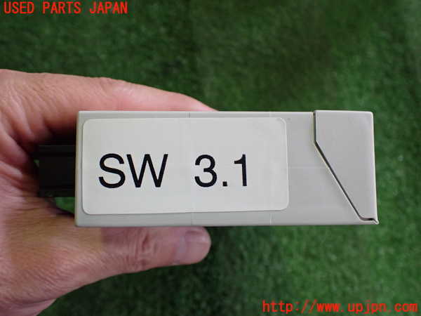 2UPJ-9240166146]BMW 318ti(AU20)コンピューター1 中古 (E46)_5