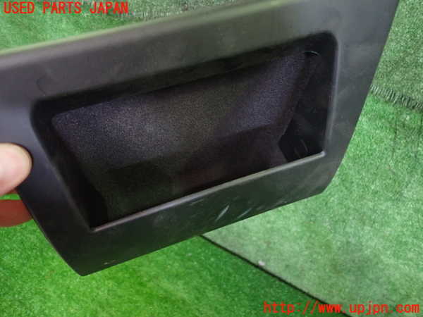 2UPJ-9240167841]BMW 318ti(AU20)小物入れ1 中古 (E46)_2