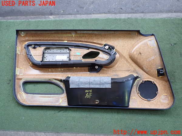 2UPJ-9240161234]BMW 318ti(AU20)右前ドア内張り (ジャンク品) 中古 (E46)_3