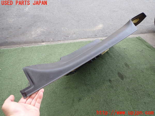 2UPJ-9240167675]BMW 318ti(AU20)右リアピラートリム (ジャンク品) 中古 (E46)_2