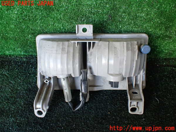 1UPJ-9240171154]FJクルーザー(GSJ15W)右リアコーナーランプ 中古_3