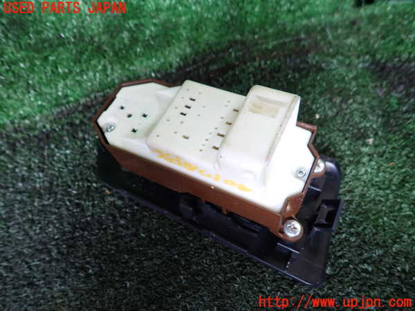 1UPJ-9240176240]FJクルーザー(GSJ15W)右前パワーウィンドウスイッチ 中古_2