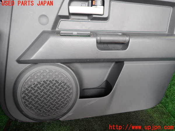 1UPJ-9240171234]FJクルーザー(GSJ15W)右前ドア内張り 中古_3