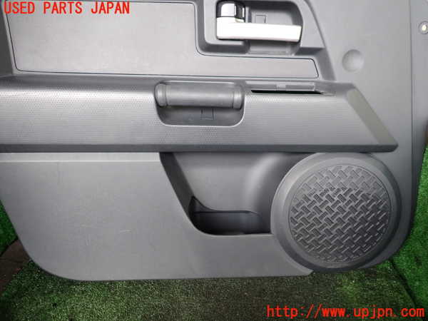 1UPJ-9240171264]FJクルーザー(GSJ15W)左前ドア内張り 中古_3