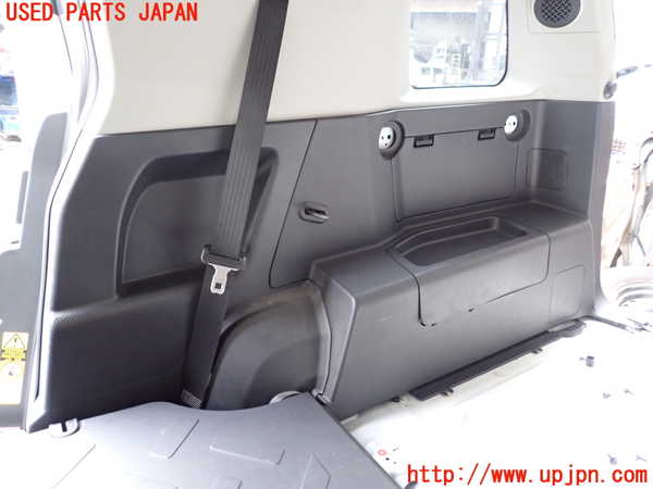 1UPJ-9240177675]FJクルーザー(GSJ15W)右リアピラートリム 中古_3