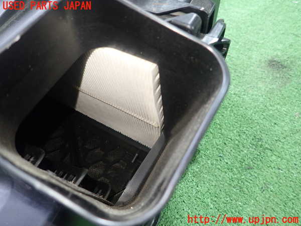 1UPJ-9240192560]レクサス・ES300h(AXZH10)エアクリーナーボックス 中古_3