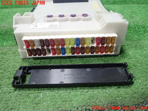 1UPJ-9240196742]レクサス・ES300h(AXZH10)ヒューズボックス2 (室内 助手席側) 中古_2