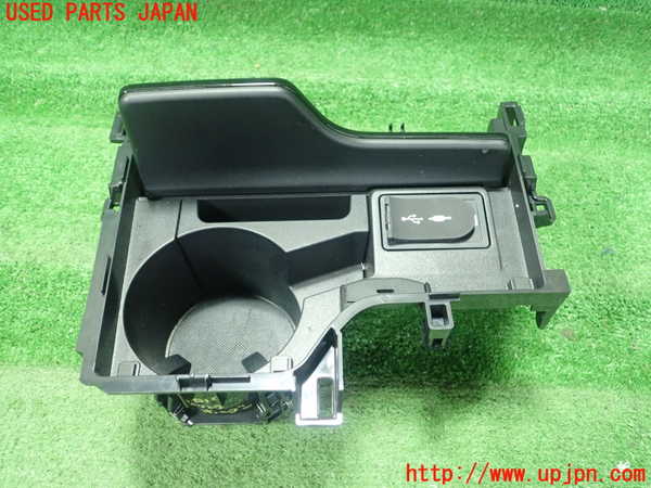 1UPJ-9240197810]レクサス・ES300h(AXZH10)ドリンクホルダー 中古_2