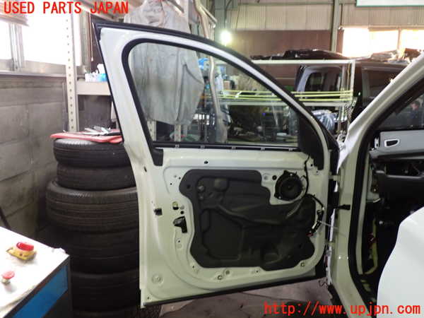 1UPJ-9240201260]BMW X1(AD20 F48)左前ドア 43R-011005 中古_4